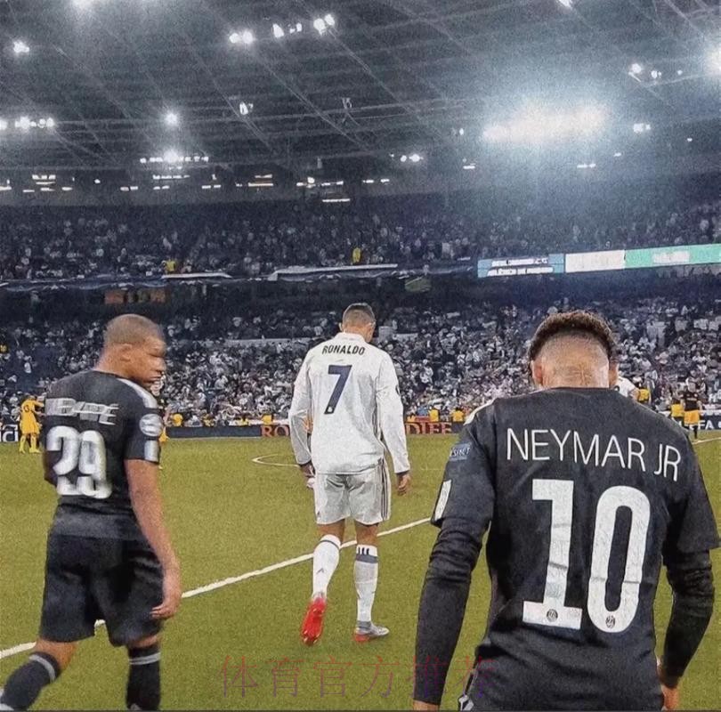 C罗回归皇马？马塞洛社媒评论引发球迷猜测